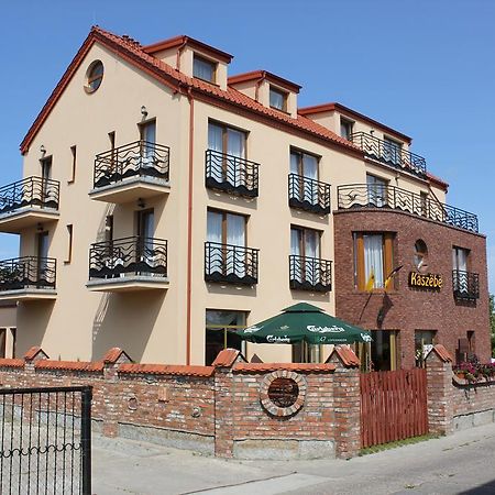 Gosciniec Kaszebe Bed & Breakfast Leba Exterior photo